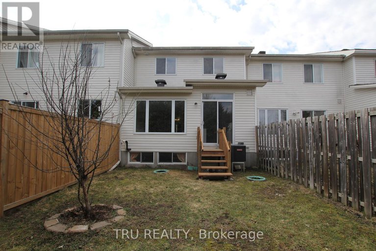 28416739/133-kinross-private/morgans-grantsouth-march/ottawa/ontario/K2K3P9_35