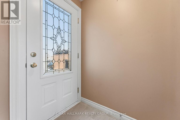 29120636/1884-elmridge-drive/beacon-hill-south/ottawa/ontario/K1J6R7_7