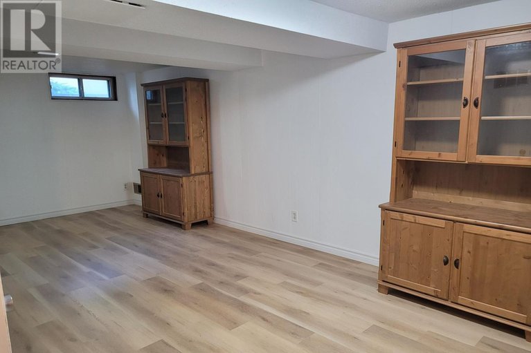 28796939/903j-elmsmere-road/beacon-hill-south/ottawa/ontario/K1J8G4_38