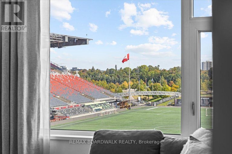 29217496/406-1035-bank-street/glebe/ottawa/ontario/K1S3W9_28