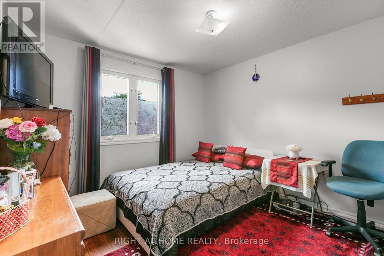 28864705/3142-dumaurier-avenue/fairfield-heights/ottawa/ontario/K2B8R1_18