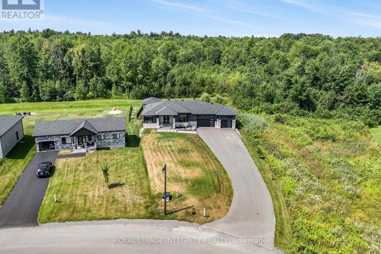 28671214/278-roxanne-street/clarencerockland-twp/clarence-rockland/ontario/K0A1N0_36