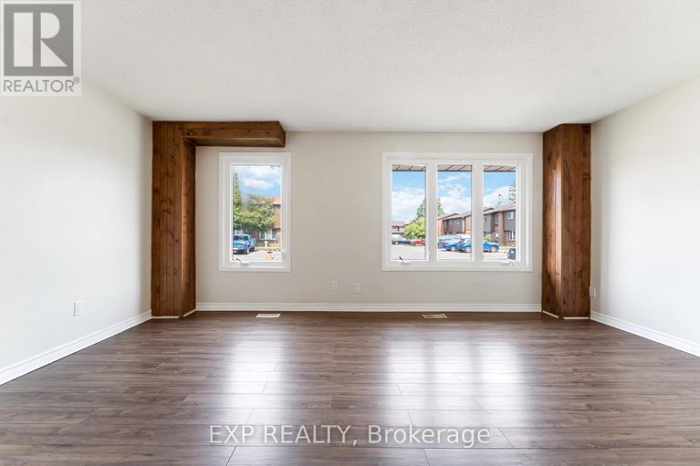 28690323/91-3190-stockton-drive/blossom-parkkemp-parkfindlay-creek/ottawa/ontario/K1T1S1_3