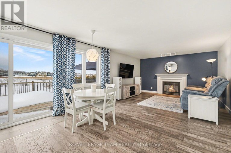 29407944/89-queen-charlotte-street/richmond/ottawa/ontario/K0A2Z0_14