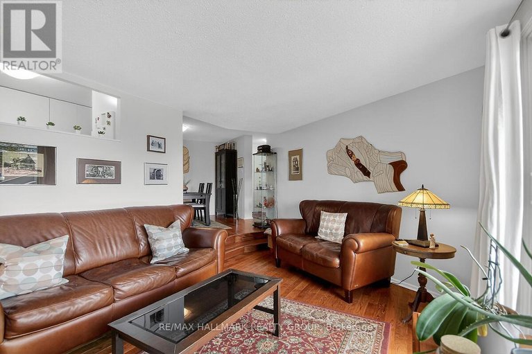 29556858/208-1081-ambleside-drive/woodroffe/ottawa/ontario/K2B8C8_17