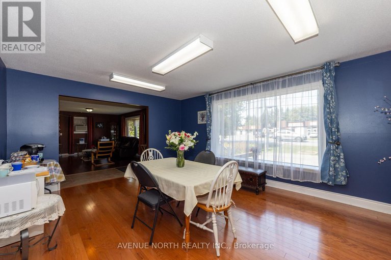 28833649/832-notre-dame-street/embrun/russell/ontario/K0A1W1_10