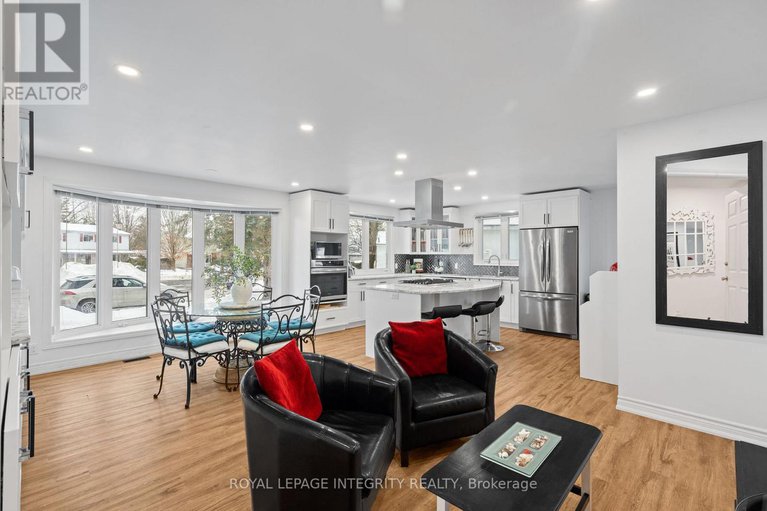 29249716/16-st-andrews-circle/glencairnhazeldean/ottawa/ontario/K2L1L3_3