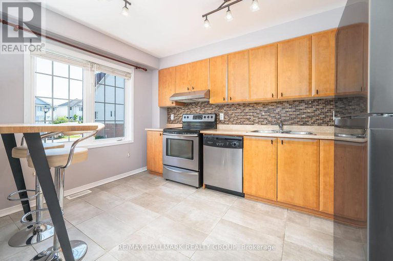 28573207/171-fordham-private/central-park/ottawa/ontario/K2C4G6_7