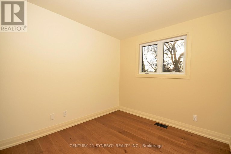 29094064/28-660-hochelaga-street/carson-meadows/ottawa/ontario/K1K2E9_32