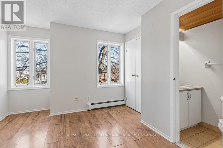 29515522/26-1096-blasdell-avenue/manor-park/ottawa/ontario/K1K0C3_18