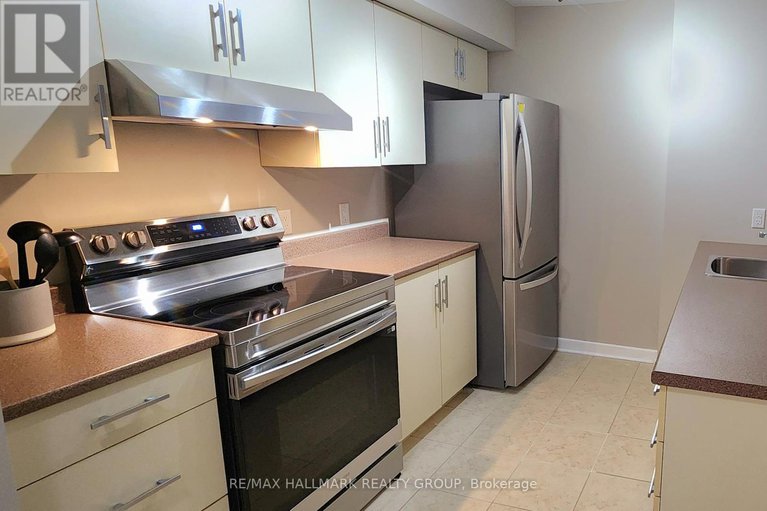 28879003/209-138-somerset-street-w/ottawa-centregolden-triangle/ottawa/ontario/K2P0A3_15