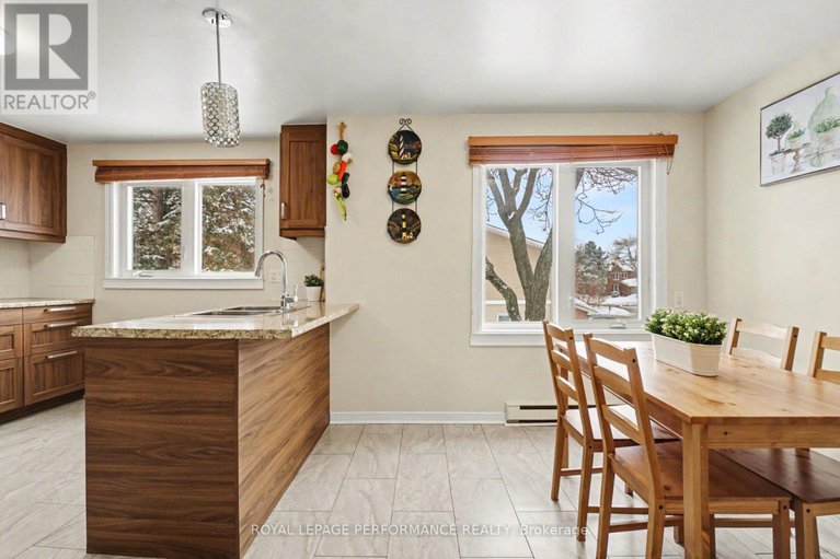 29397617/1931-ashmont-street/chapel-hill/ottawa/ontario/K1C7B9_14