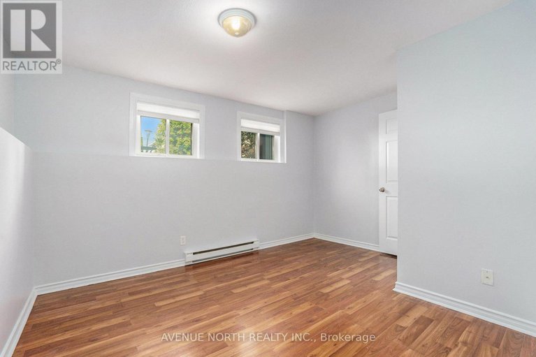 29037172/104-15a-woodvale-green/craig-henrywoodvale/ottawa/ontario/K2G4H1_20