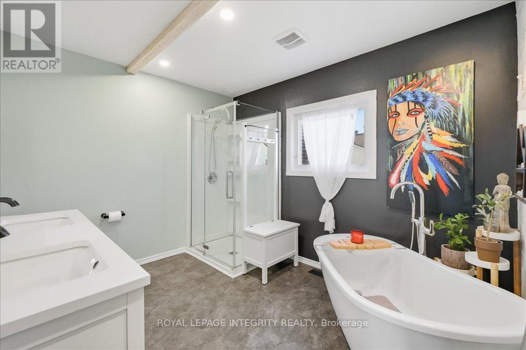 28978669/1406-bouton-dor-way/bilberry-creekqueenswood-heights/ottawa/ontario/K1E3L3_22