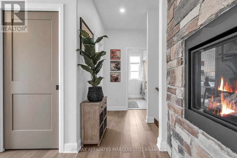 28617240/72-dale-street/long-sault/south-stormont/ontario/K0C1M0_28