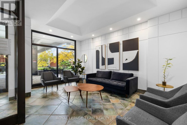 29578153/1114-40-landry-street/vanier/ottawa/ontario/K1L8K4_4