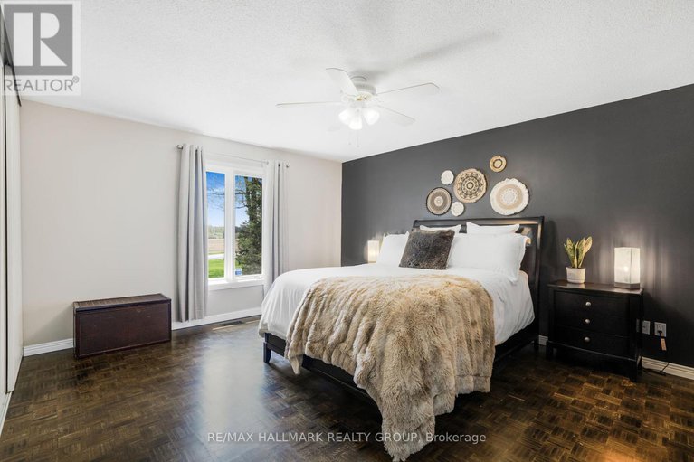 28552097/1211-lacroix-road/clarencerockland-twp/clarence-rockland/ontario/K0A2A0_17