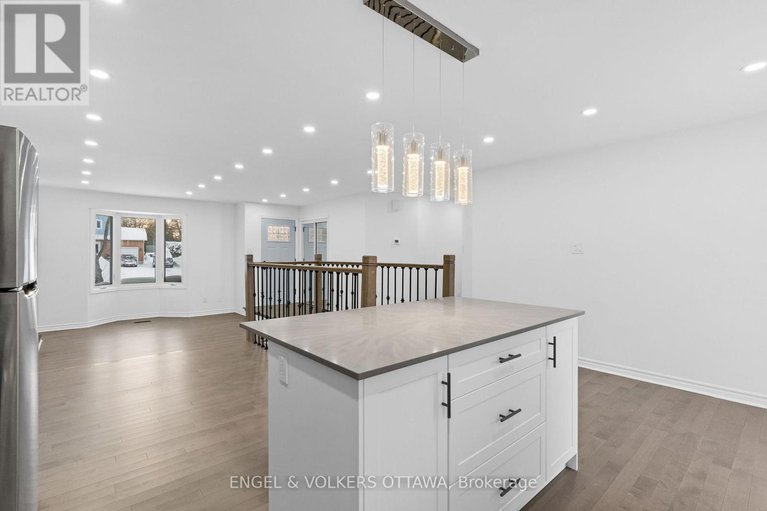 28332418/1375-trebla-way/greely/ottawa/ontario/K4P1E4_15
