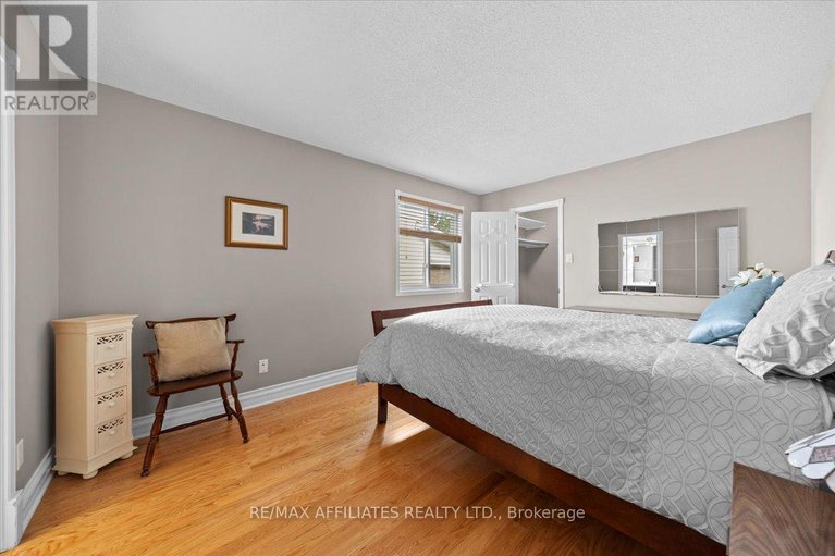 28990712/1694-toulouse-crescent/orleanssunridge/ottawa/ontario/K1C6K3_19