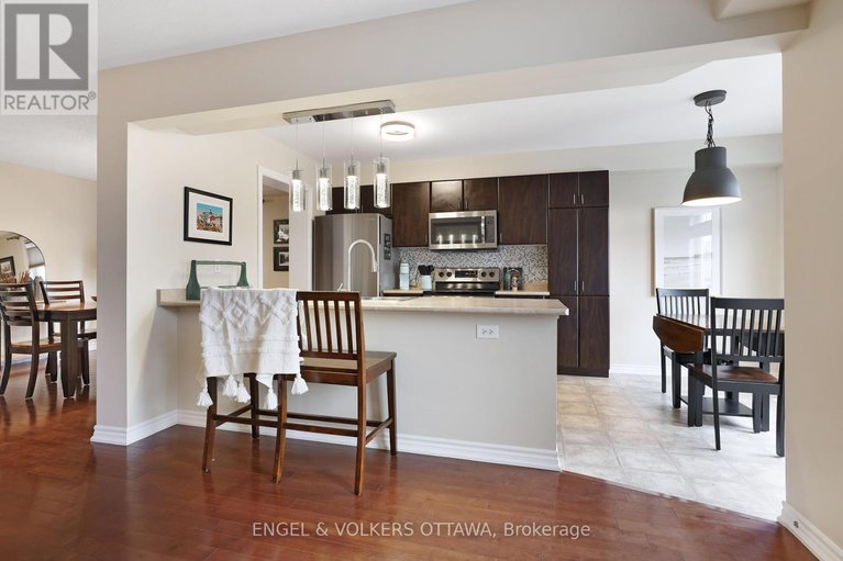 28759795/2421-nutgrove-avenue/half-moon-bay/ottawa/ontario/K2J0X4_14