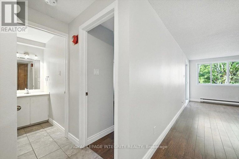 28812439/201-6470-bilberry-drive/orleans-wood/ottawa/ontario/K1C4P1_23