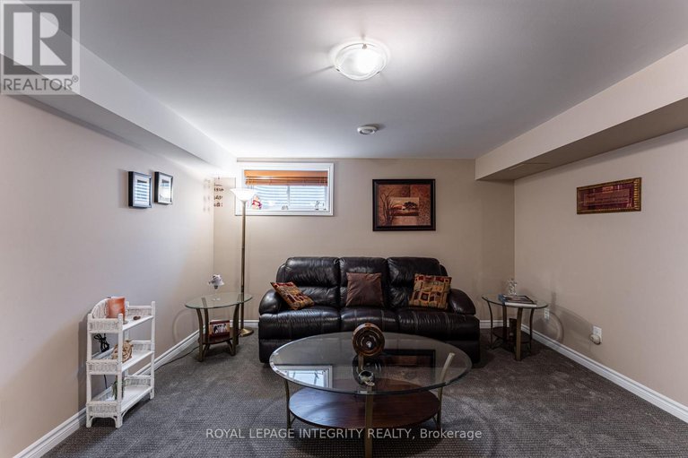 28726773/258-rue-de-letang-street/town-of-rockland/clarence-rockland/ontario/K4K0K1_36