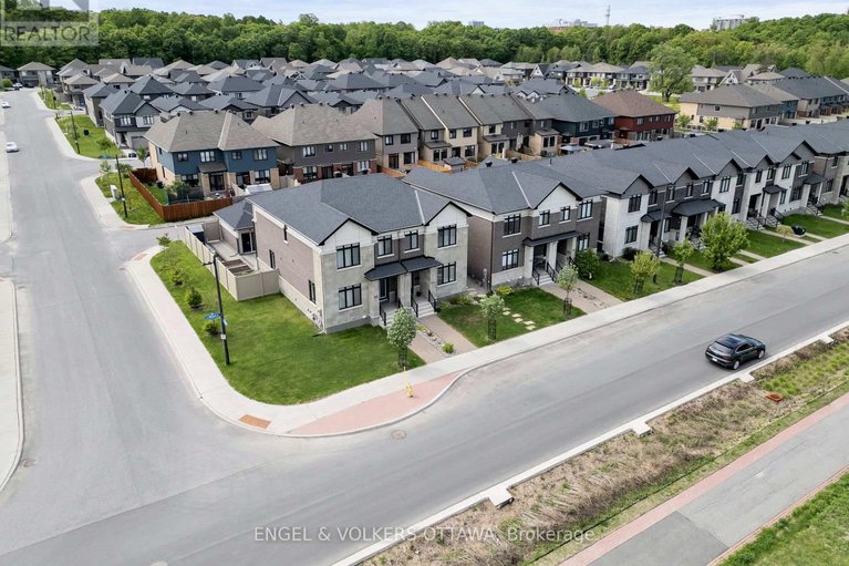 28377095/624-mikinak-road/cfb-rockcliffe-and-area/ottawa/ontario/K1K3X7_46