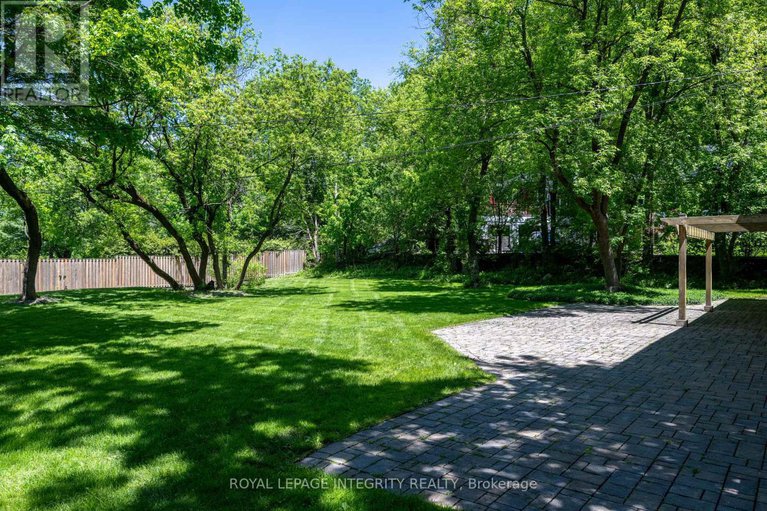 28821787/3-briarcliffe-drive/rothwell-heights/ottawa/ontario/K1J6E3_46