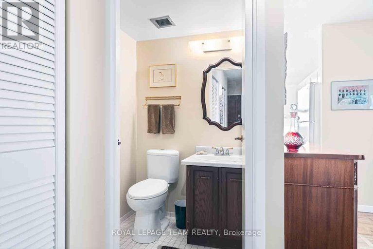 28499286/804-40-arthur-street/west-centre-town/ottawa/ontario/K1R7T5_7