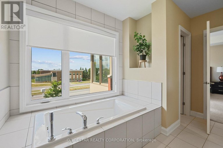 28827996/620-bridleglen-crescent/bridlewood/ottawa/ontario/K2M0H1_27