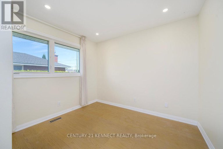 28656058/1666-fisher-avenue/borden-farmstewart-farmcarleton-heightsparkwood-hills/ottawa/ontario/K2C1X7_19