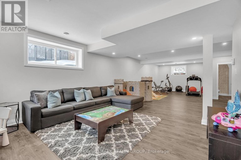 29568422/104-duncanville-street/village-of-russell/russell/ontario/K4R0G3_38