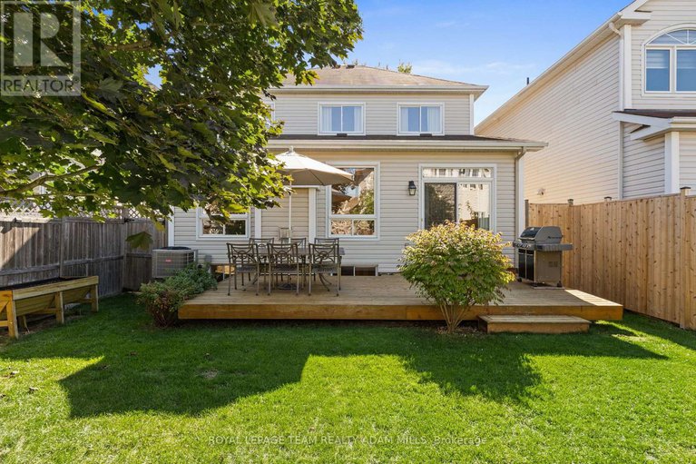 29030292/503-stonechurch-way/cedargrovefraserdale/ottawa/ontario/K2J0C5_39