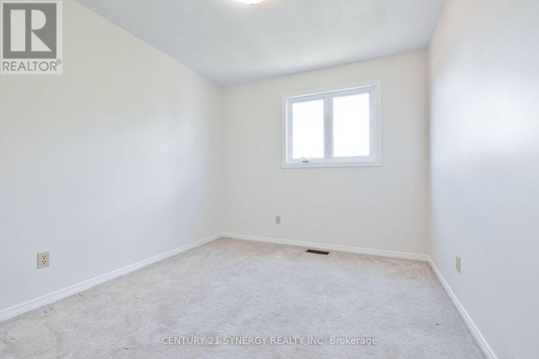 28413504/861-karsh-drive/hunt-club-park/ottawa/ontario/K1G4T9_24