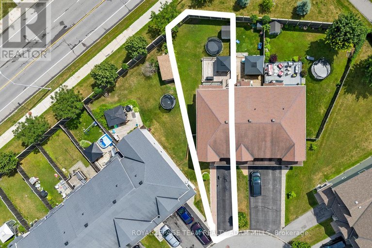 28591916/1543-carronbridge-circle/emerald-meadowstrailwest/ottawa/ontario/K2M0G8_45
