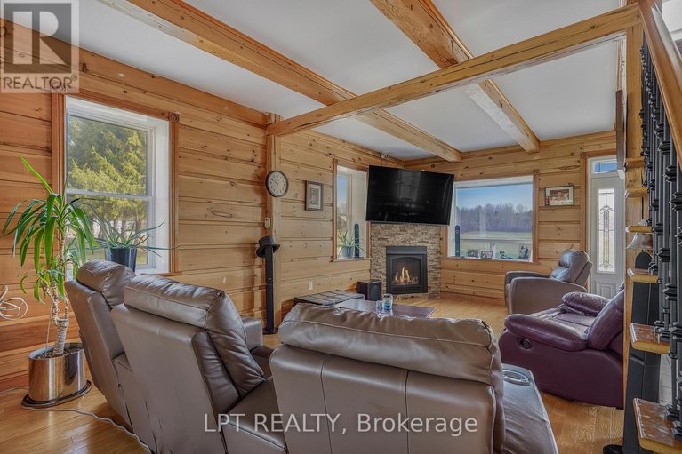 29649778/1290-tannery-road-w/north-glengarry-lochiel-twp/north-glengarry/ontario/K0B1E0_18