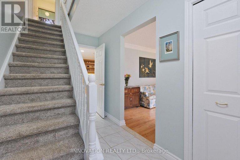 28392162/7-colville-court/beaverbrook/ottawa/ontario/K2K1A9_5