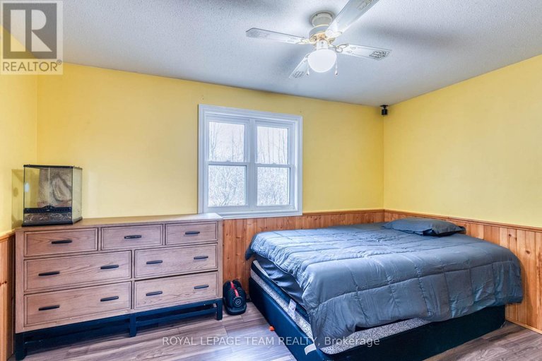 29612401/1255-old-perth-road/mississippi-mills-ramsay-twp/mississippi-mills/ontario/K0A1A0_12