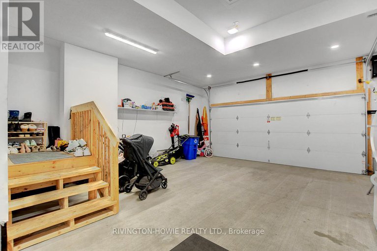 29234966/743-meadowridge-circle/carp/ottawa/ontario/K0A1L0_37