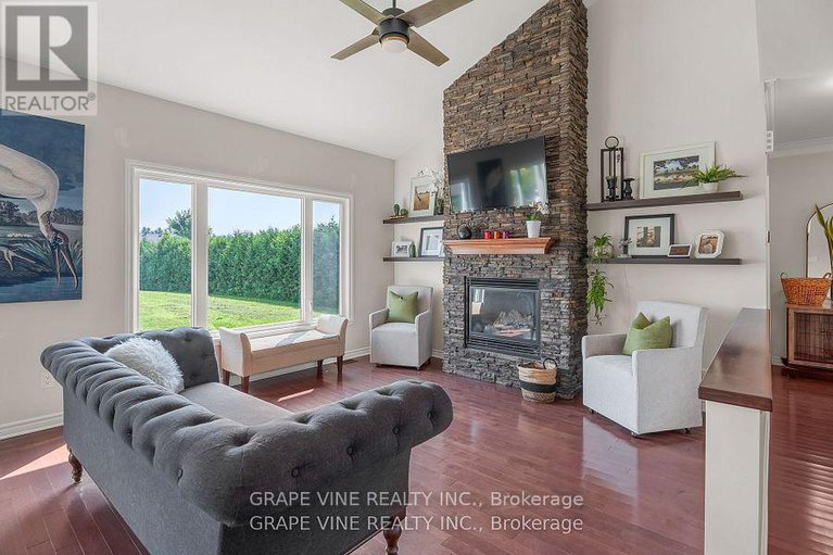 28831999/5607-maklynne-way/vars-village/ottawa/ontario/K0A3H0_15