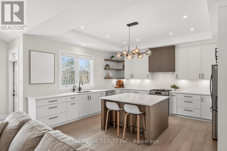 29432305/106-maplestone-drive/north-grenville-twp-kemptville-east/north-grenville/ontario/K0G1J0_15