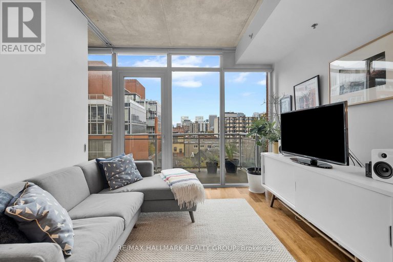 28932807/638-340-mcleod-street/ottawa-centre/ottawa/ontario/K2P1A4_22