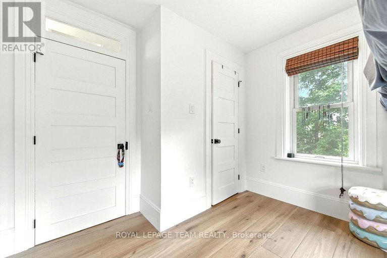 28853182/191-dalkeith-street/pakenham/mississippi-mills/ontario/K0A2X0_26