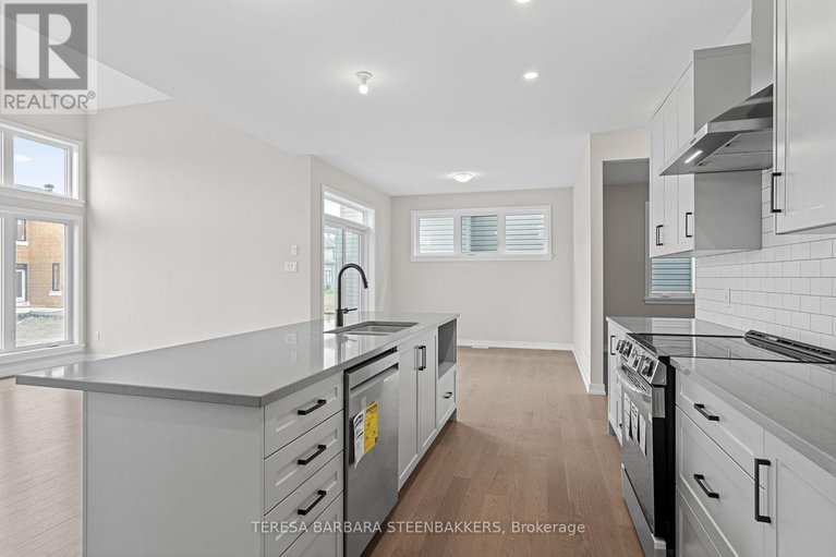 29190985/747-kenny-gordon-avenue-w/riverside-southgloucester-glen/ottawa/ontario/K4M0X9_16