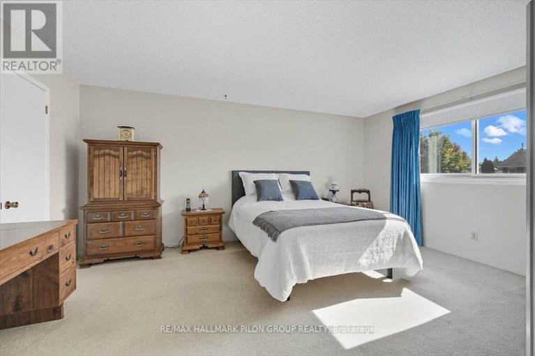28959990/6343-viseneau-drive/chateauneuf/ottawa/ontario/K1C2G8_12