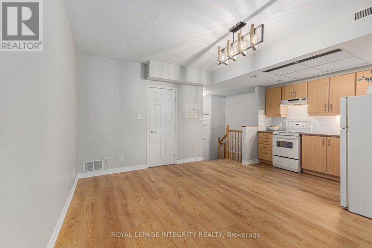 28905631/1a-150-york-street/lower-townbyward-market/ottawa/ontario/K1N1K9_10