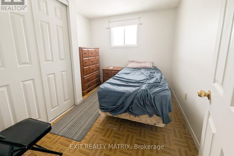 27992134/1632-trim-road/fallingbrookpineridge/ottawa/ontario/K4A3P8_11