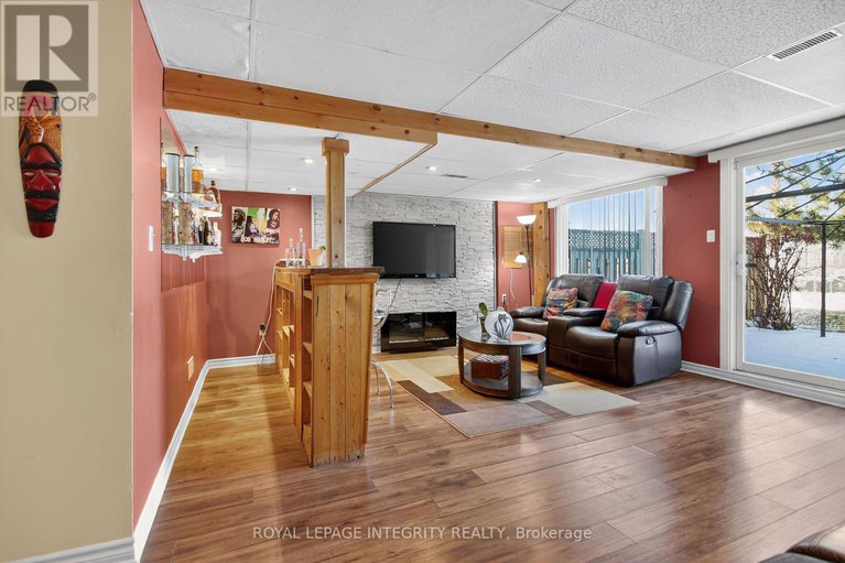 29313880/13-2415-southvale-crescent/sheffield-glenindustrial-park/ottawa/ontario/K1B4T9_41