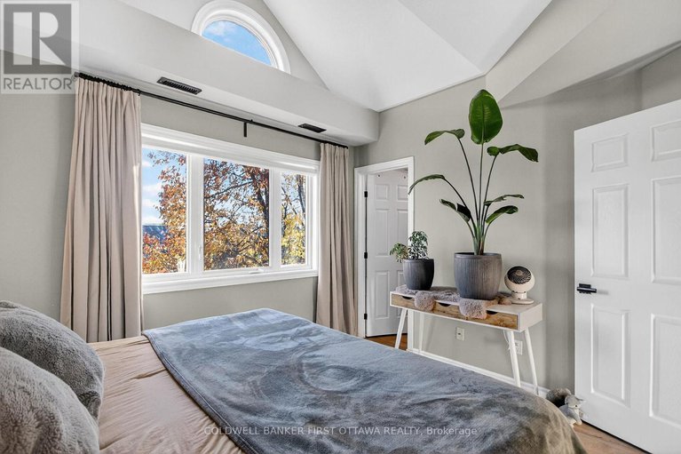 29133646/c-137-oldfield-drive/barrhaven-east/ottawa/ontario/K2G7C8_15