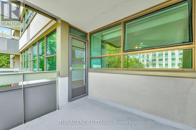 28574774/304-555-brittany-drive/viscount-alexander-park/ottawa/ontario/K1K4C5_20
